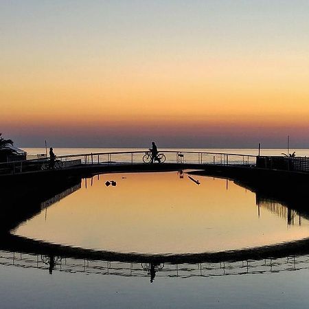 Hotel Del Mar Viareggio Buitenkant foto